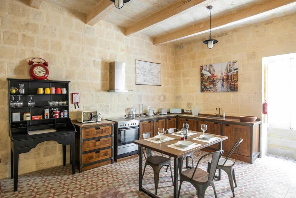 Chic, Stylish & Spacious Flat In Central Valletta Exteriér fotografie